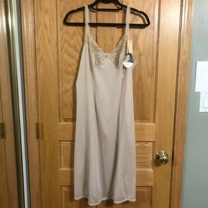 NWT Vintage Olga lingerie chemise slip dress with lace insets